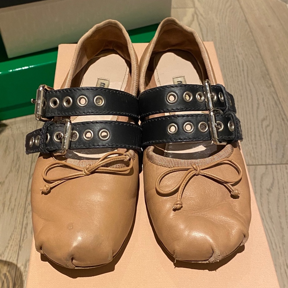 Miu Miu Buckle Ballet Flats | Size 37